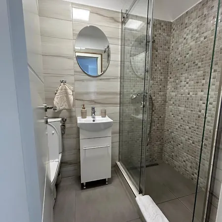Apartment Due